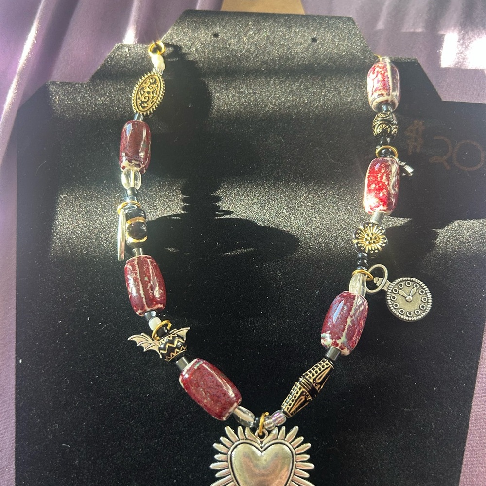 Elegant Red and Gold Beaded Necklace